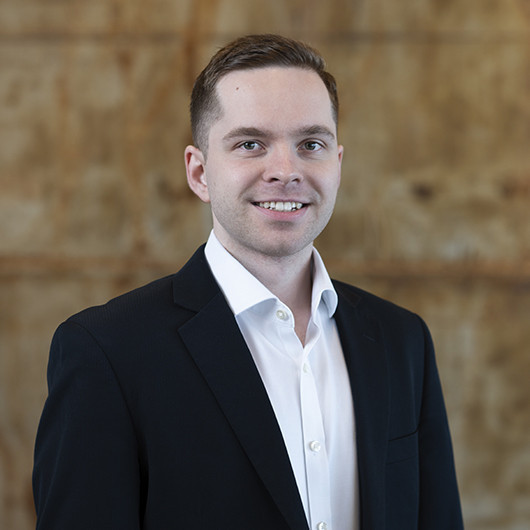 Headshot photo of Alexandr (Sasha) Miniouchine